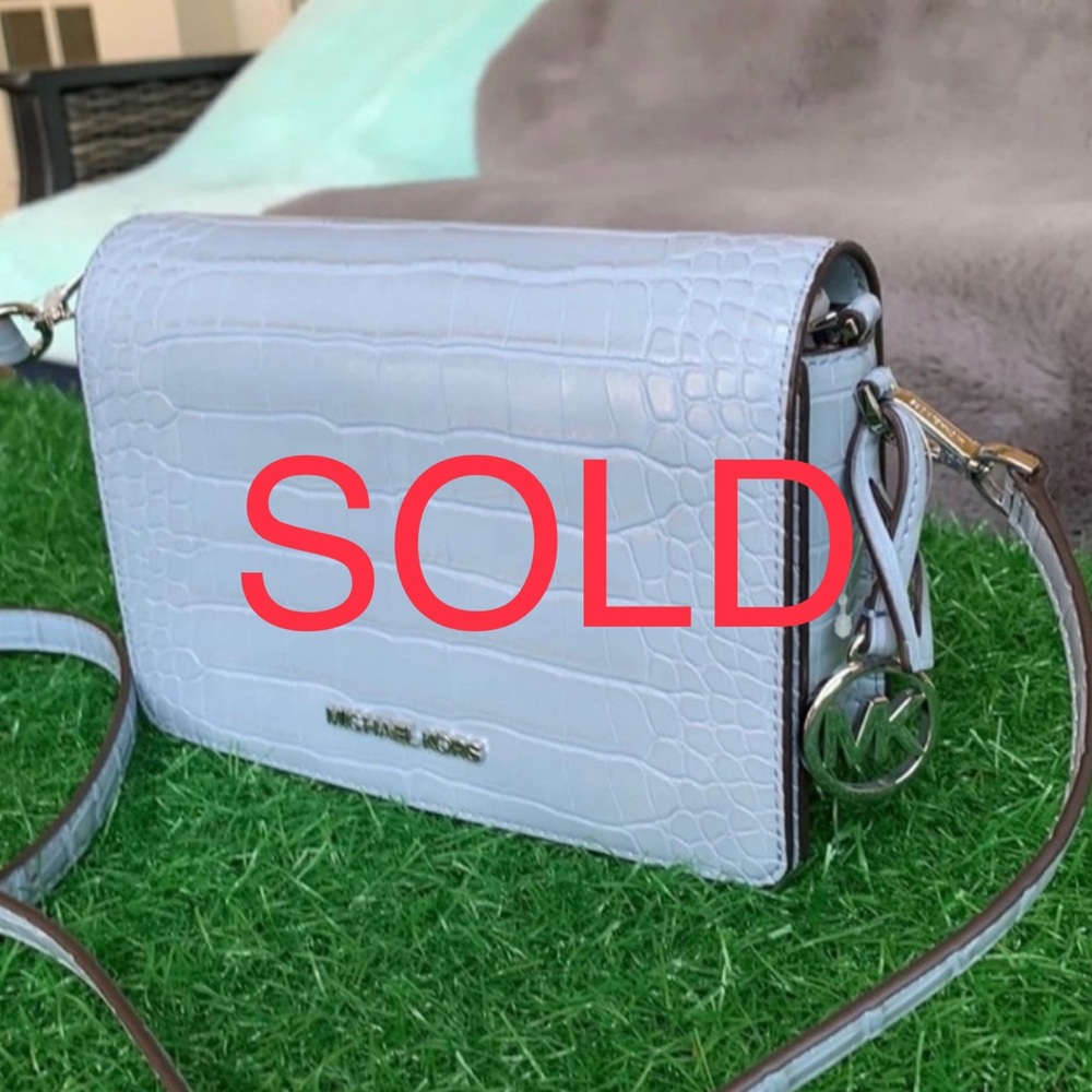 Michael Kors Bags Michael Kors Mercer in Pale Blue